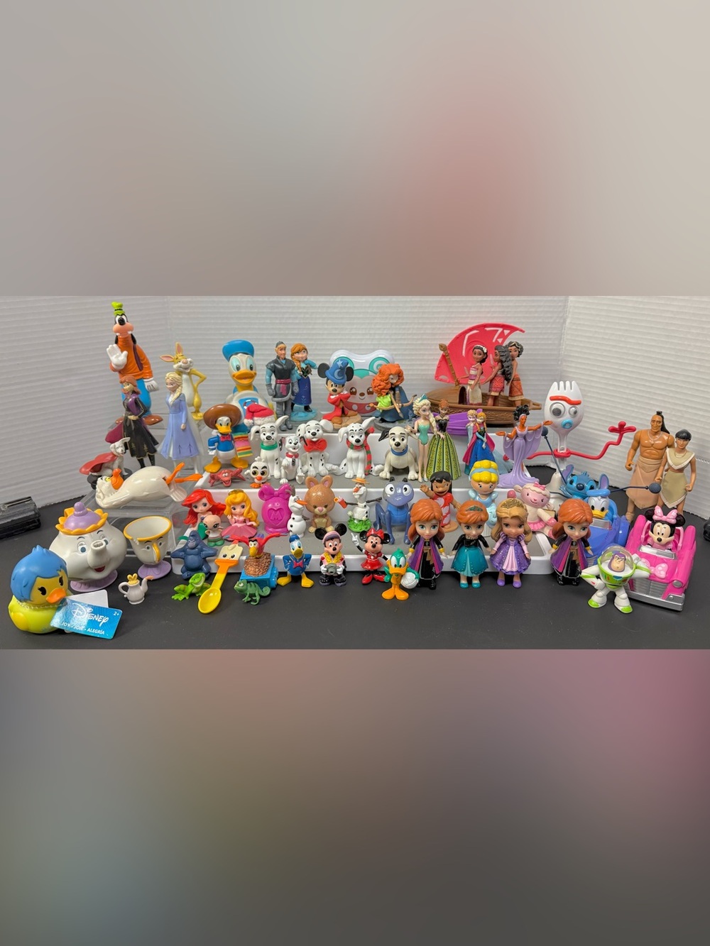 Huge Disney & Pixar Figurine Lot – 50+ PCs Frozen, Toy Story, Princesses